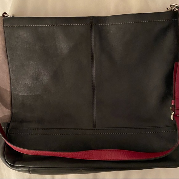 Coach Park Authentic  large Black Bag - Picture 2 of 5